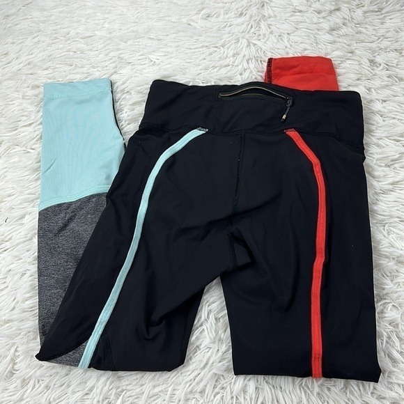 Lululemon Pedal To The Medal 7/8 Tight Black / Alarming / Tranquil Blue - Picture 4 of 6